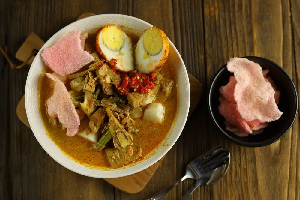 Ketupat Sayur Kaya Rempah