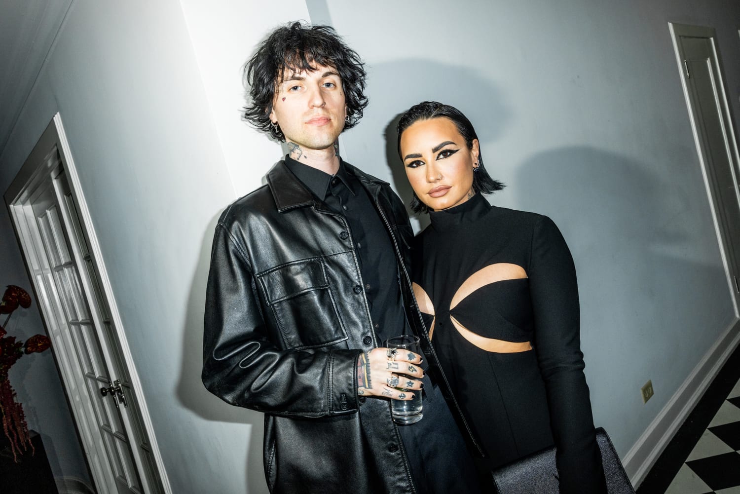 demi lovato jordan lutes Awal Pertemuan